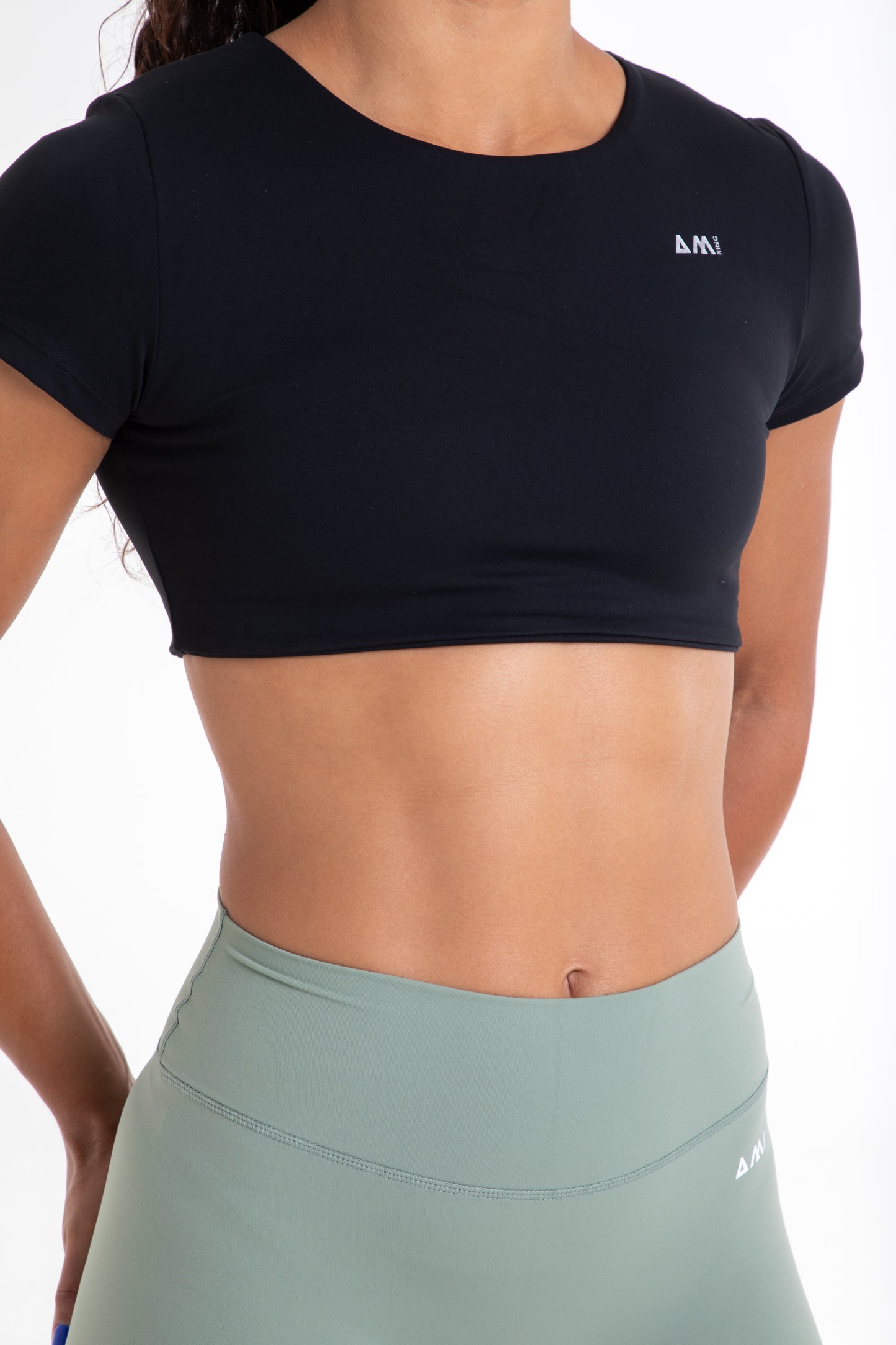 TOP CROP MANGA CORTA
